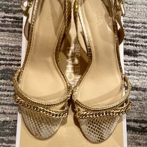 Michael Kors Chain Strap Sandals Metallic Gold Mid Heel Size 8.5